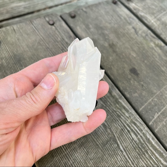 Clear Quartz Crystal Cluster Self Standing - Picture 14 of 17